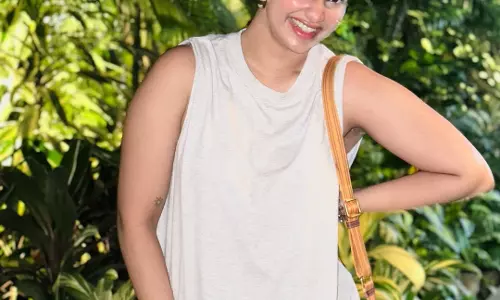 Shivani Narayanan Enjoys a Relaxing Summer Evening in Madras