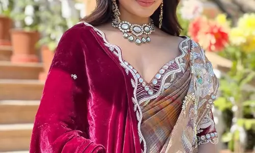 Dhanashree Verma Shares a Special Look with Vintage Charm