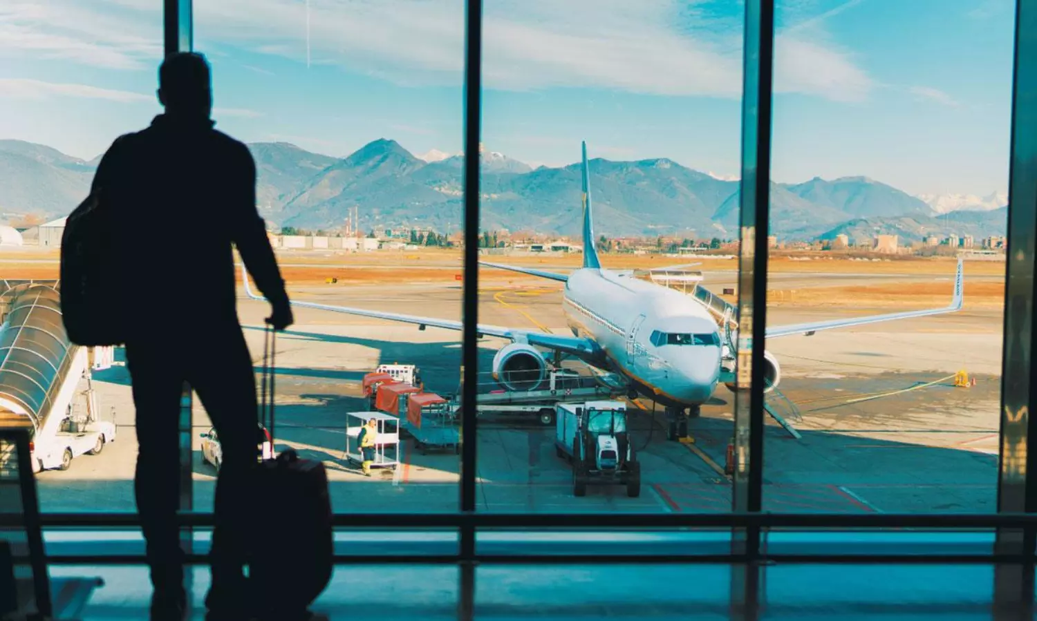 హైదరాబాద్ టు అమెరికా లక్షల మంది ప్రయాణిస్తున్నారు కానీ...!