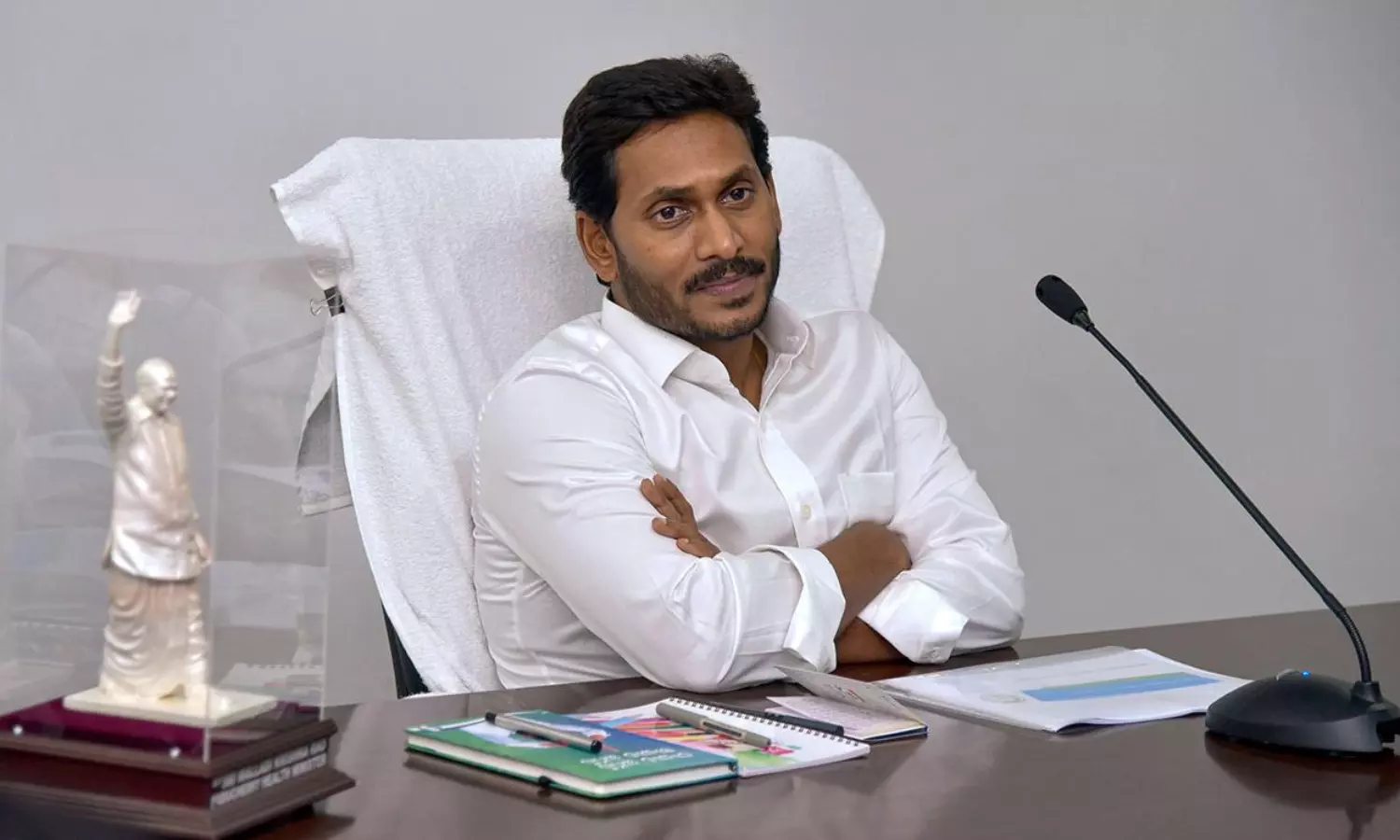 జగన్ కు రక్షణ.. అరెస్టు అంత ఈజీ కాదన్న టాక్!