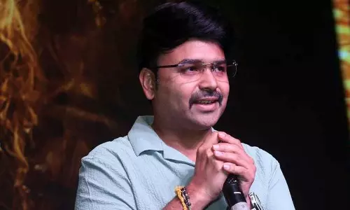 వీరమల్లు వసూళ్లను అందుకే రివీల్ చేయట్లేదు: డైరెక్టర్ వీరమల్లు వసూళ్లను అందుకే రివీల్ చేయట్లేదు: డైరెక్టర్