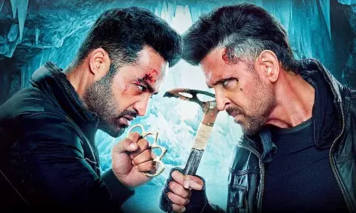 హృతిక్ కన్నా తారక్ కు ఎక్కువే.. కానీ ఓ ట్విస్ట్!