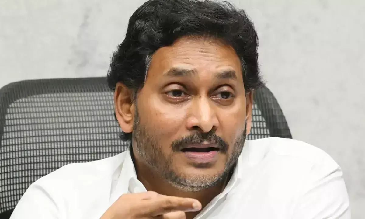 జైలు పరామర్శ యాత్రలతో జగన్ బిజీ