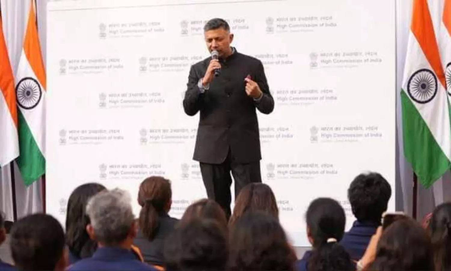 రష్యా చమురు.. పశ్చిమ దేశాల కుల్లు.. ఇండియా తగ్గలేదు! రష్యా చమురు.. పశ్చిమ దేశాల కుల్లు.. ఇండియా తగ్గలేదు!