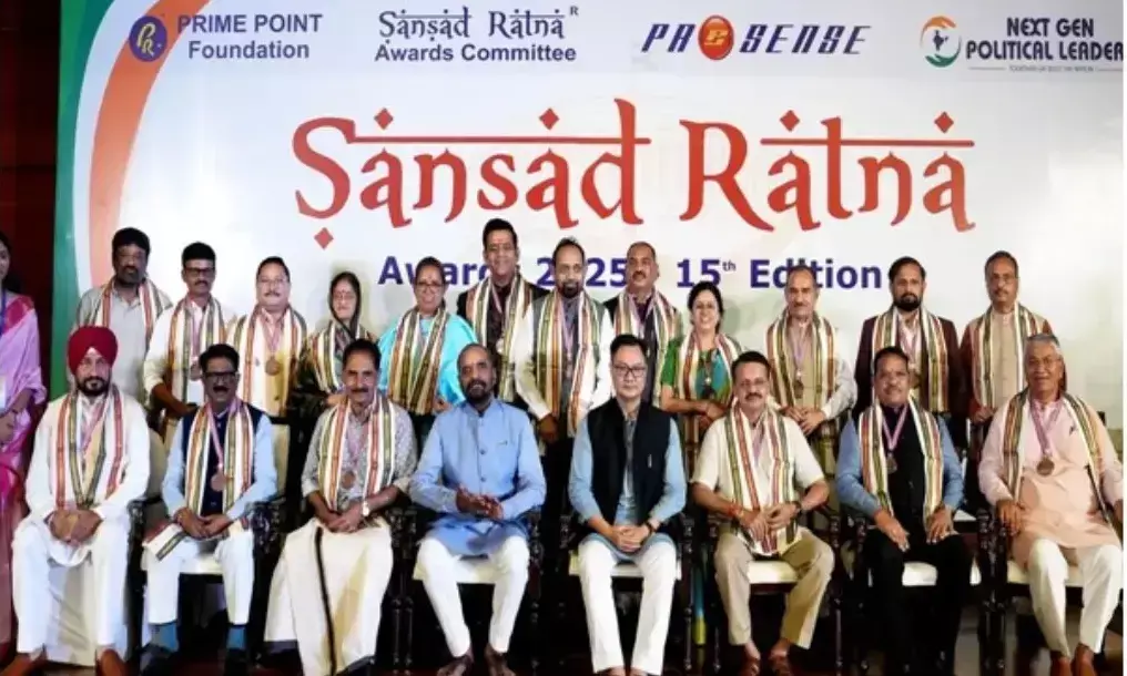 17 మంది ఉత్త‌మ‌ ఎంపీల్లో తెలుగోళ్లు ఒక్క‌రూ లేరే!