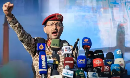 హూతీల కీలక బెదిరింపులు.. ఆ వాణిజ్య నౌకల పరిస్థితి ఏమిటి?