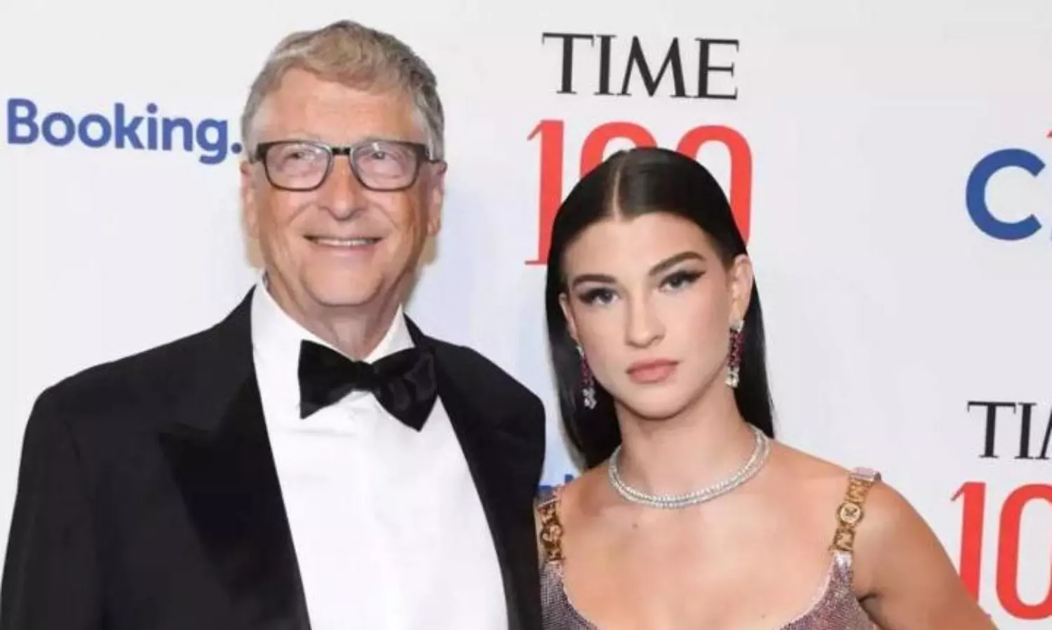 బిలియనీర్ బిల్ గేట్స్: ₹10 లక్షల కోట్ల ఆస్తి ఉన్నా కస్టమర్ సపోర్ట్ ఏజెంట్గా! బిలియనీర్ బిల్ గేట్స్: ₹10 లక్షల కోట్ల ఆస్తి ఉన్నా కస్టమర్ సపోర్ట్ ఏజెంట్గా!