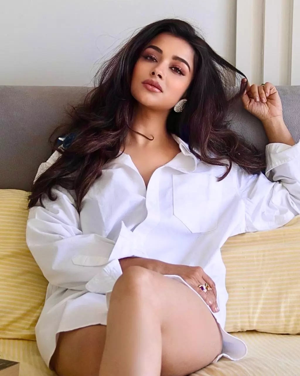 Nyra Banerjee’s Soft White Look Is All About Adorable Vibes Nyra Banerjee’s Soft White Look Is All About Adorable Vibes