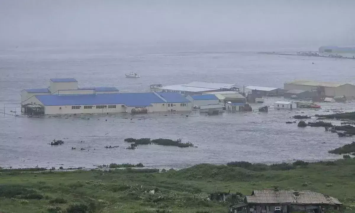 Worlds 8th Largest Earthquake Triggers Tsunami Warnings in Asia