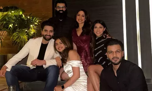 Rakul Preet, Pragya, Lakshmi Serve Friendship Goals!