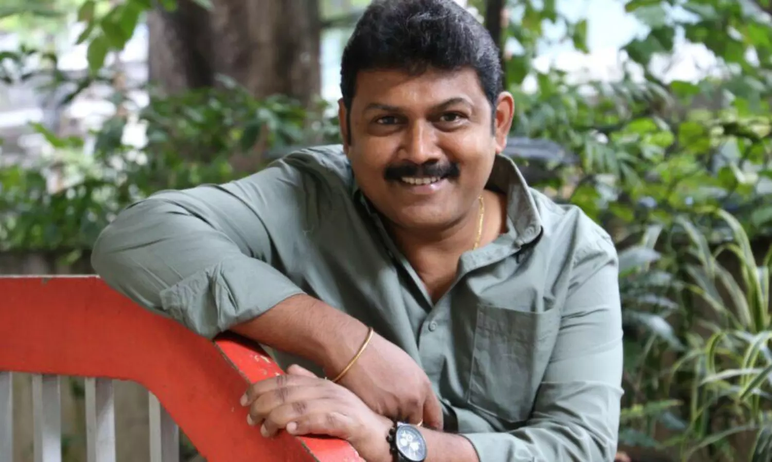 Comedian Praveen Turns Hero with Surprise Role Comedian Praveen Turns Hero with Surprise Role