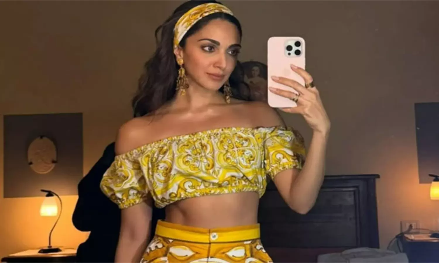 Why Kiara Advani getting more attention than NTR and Hrithik? Why Kiara Advani getting more attention than NTR and Hrithik?