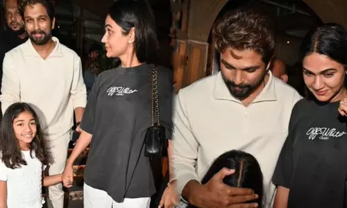 Allu Arjun Dinner Date With Wife Sneha In Mumbai Goes Viral