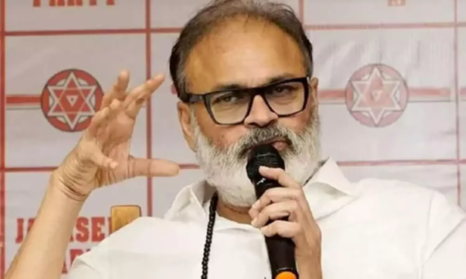 నాగబాబుకు మంత్రి పదవి...అదే జరుగుతోందా ? నాగబాబుకు మంత్రి పదవి...అదే జరుగుతోందా ?