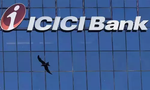 మినమం 50వేలు ఉండాలి.. ఖాతాదారులకు ఐసీఐసీఐ షాక్