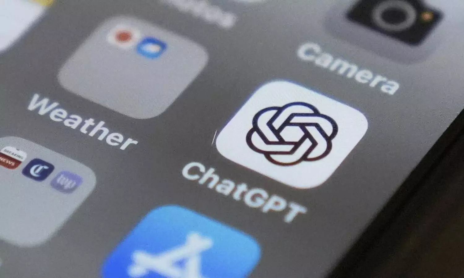 కొంపముంచిన చాట్జీపీటీ సలహా.. ఆసుపత్రి పాలైన న్యూయార్క్ వ్యక్తి కొంపముంచిన చాట్జీపీటీ సలహా.. ఆసుపత్రి పాలైన న్యూయార్క్ వ్యక్తి