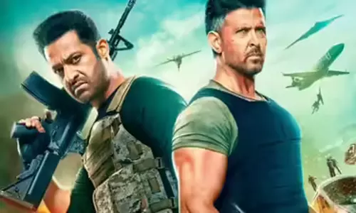 నార్త్ లో వార్-2 డామినేట్ చేస్తుందా?