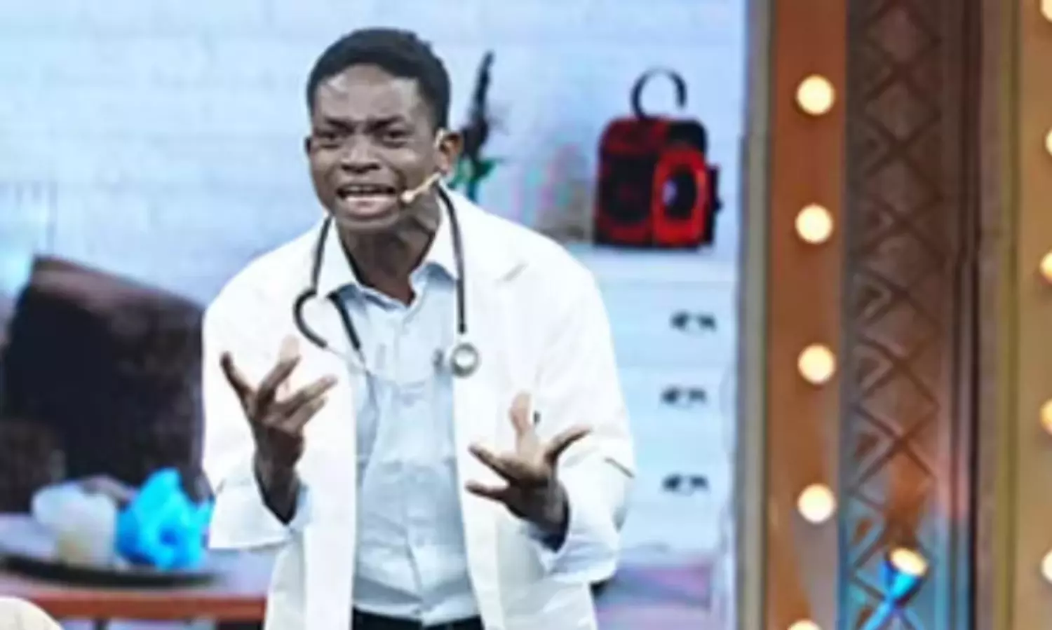 ఆత్మహత్య చేసుకున్న ప్రముఖ సినీ నటుడు.. కారణం?