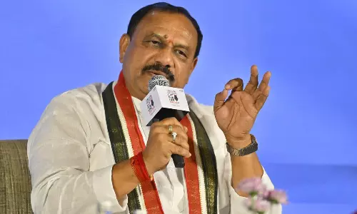 టీ-కాంగ్రెస్‌లో పాద‌యాత్ర పాలిటిక్స్‌