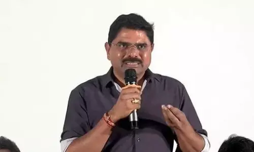 యూనియన్స్ వల్లే నిర్మాతలకు భారం!