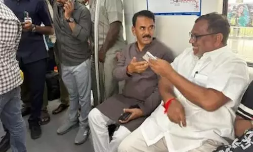 మంత్రి జూపల్లికీ తప్పని ట్రాఫిక్ కష్టాలు!