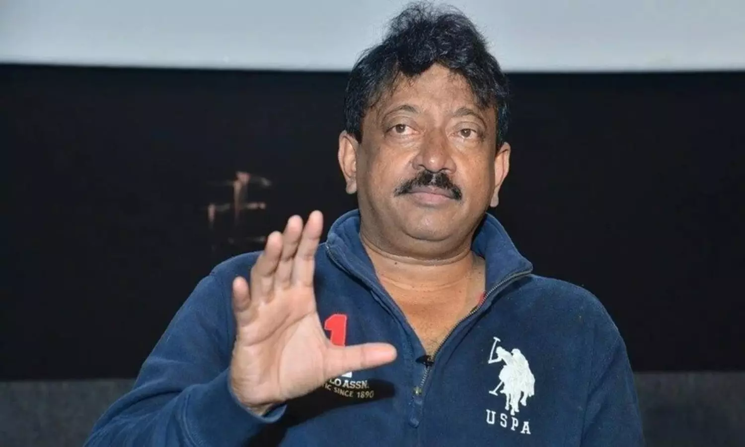 ఆ కేసులో ఇప్పుడు పోలీసుల విచారణకు హాజరైన వర్మ! ఆ కేసులో ఇప్పుడు పోలీసుల విచారణకు హాజరైన వర్మ!