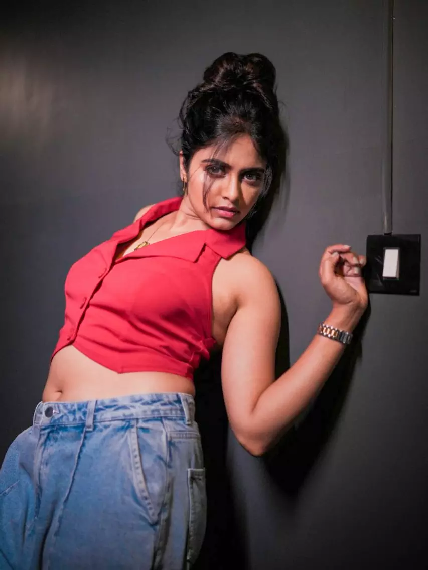 Pragya Nayan Rocks The Latest Look