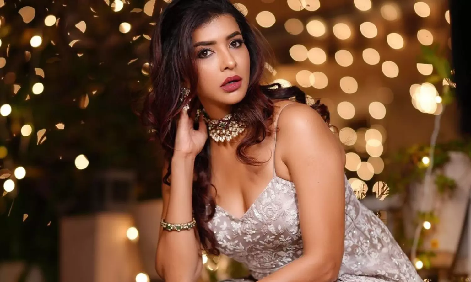 ఈడీ విచారణకు మంచు లక్ష్మీ.. అలా రావాలంటూ షరతు!