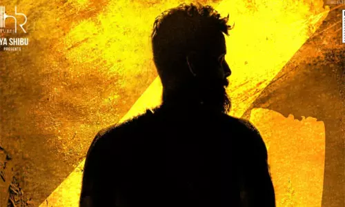 కొడుకు హీరో అయినా ఈ హీరో జోరు తగ్గలేదు..!