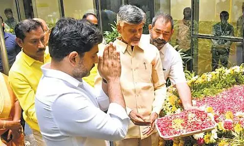 సడన్ ఛేంజ్.. ఒకేసారి టీడీపీ కార్యాలయానికి చంద్రబాబు, లోకేశ్!