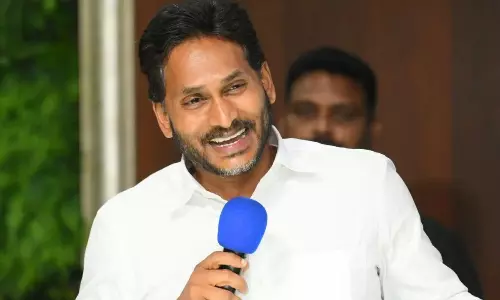మోడీ తోనే జగన్ కి హాట్ లైన్  !