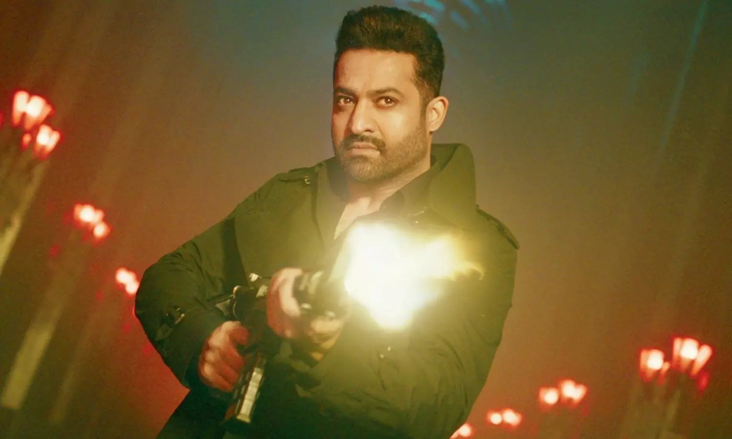 వార్-2.. అదే జరిగితే తారక్ కు తిరుగులేదు! వార్-2.. అదే జరిగితే తారక్ కు తిరుగులేదు!