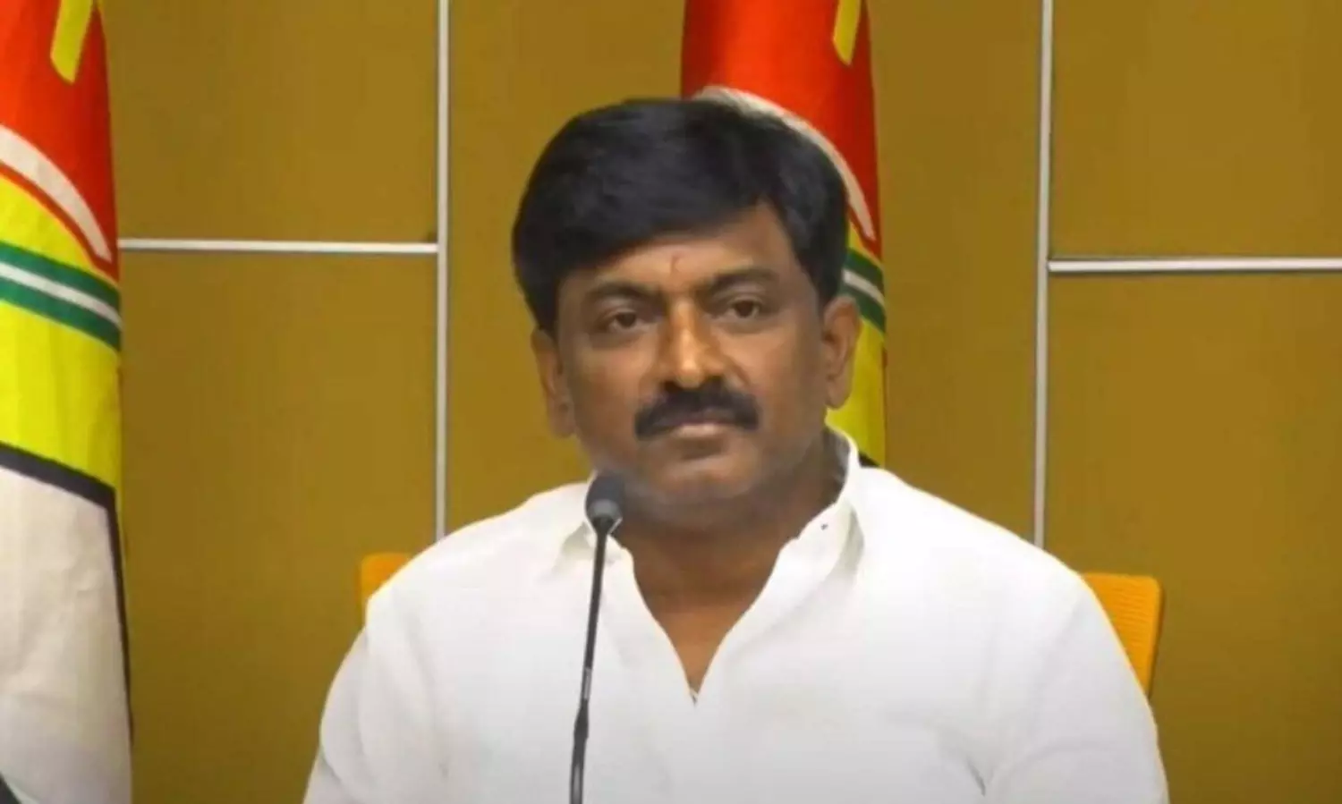 వైఎస్ ఫ్యామిలీని ఓడిస్తున్న బీటెక్ రవి కుటుంబం!