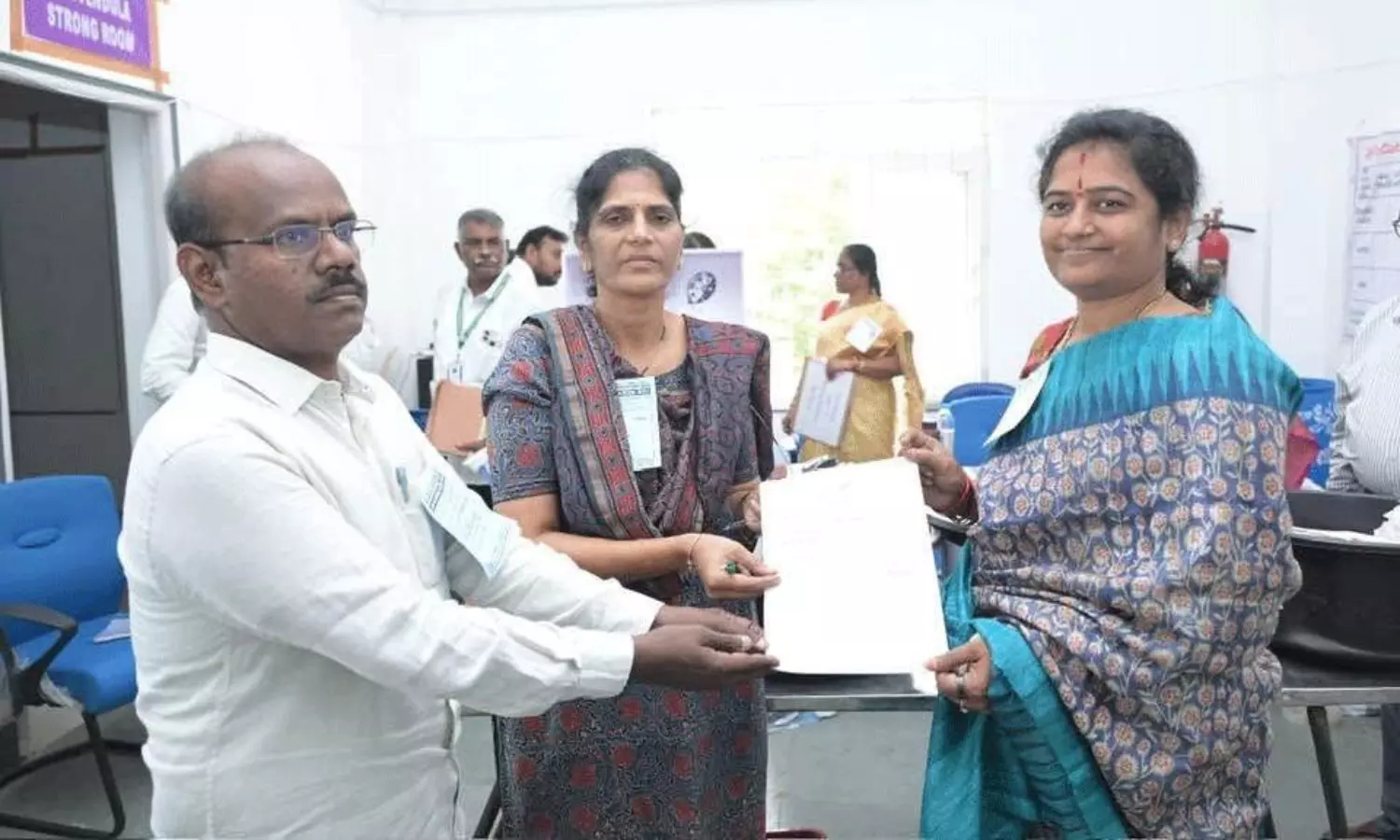 ఒక్క గెలుపుతో స్టార్ ఇమేజ్.. లతారెడ్డి విక్టరీ స్పెషల్!