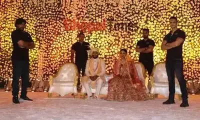 కొత్త ట్రెండ్ :  పెళ్లిళ్లలో బౌన్సర్లు: అవసరమా? ఆర్భాటమా?