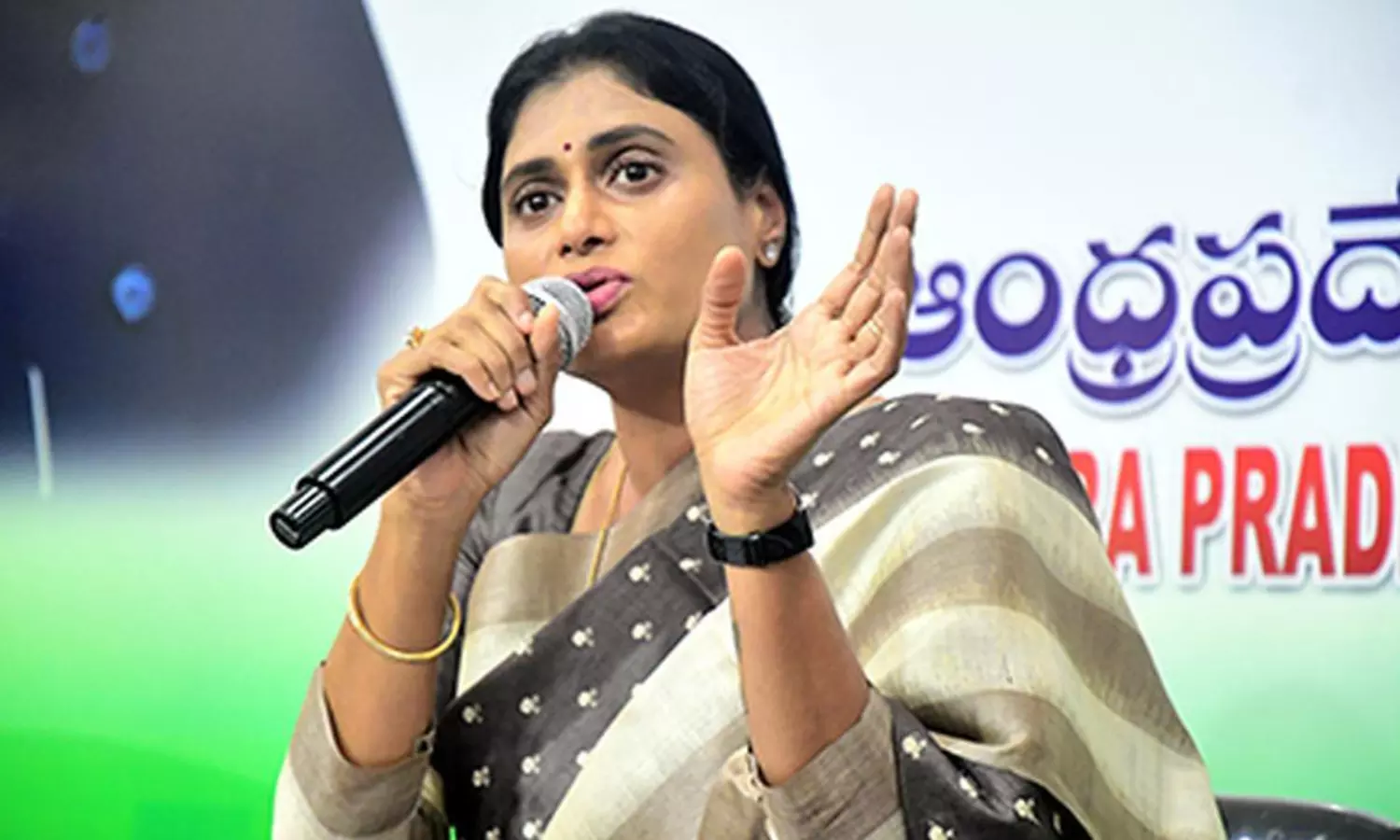 కాంగ్రెస్ మార్క్ ప్రజాస్వామ్యం ఏపీకి కావాలా ?