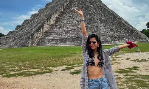 Mithila Palkar Enjoys Tacos, Nachos, and Churros in Mexico