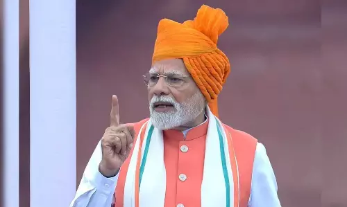 ఎర్రకోట పైనుంచి పాకిస్థాన్‌కు మోదీ హెచ్చరిక