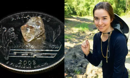 వజ్రాల వేటలో మహిళకు అదృష్టం.. విలువ ఎంతంటే?