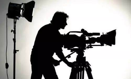 బీటౌన్ డైరెక్టర్స్ తో.. ఇకనైనా జాగ్రత్తపడితే బెటర్!