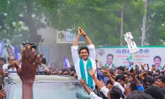 గ్రౌండ్ లో వైసీపీ సీన్ ఏమిటి ? గ్రౌండ్ లో వైసీపీ సీన్ ఏమిటి ?