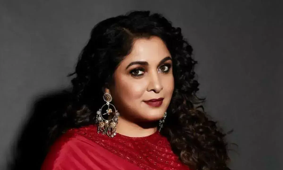 అప్పుడు ప్రభాస్తో.. ఇప్పుడు అల్లు అర్జున్తో? అప్పుడు ప్రభాస్తో.. ఇప్పుడు అల్లు అర్జున్తో?