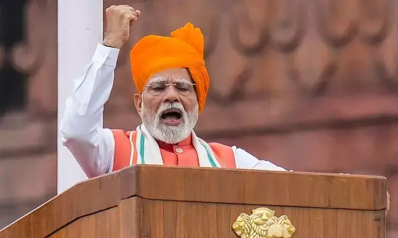 ఆర్ఎస్ఎస్ అంగీకరించాల్సిందేనా...మోడీ పొగడ్తల వెనక ?