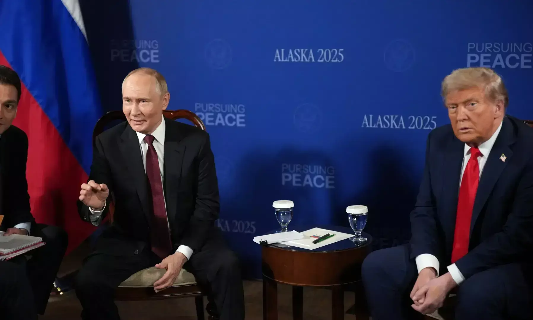 పుతిన్ తో ట్రంప్ భేటి : జెలెన్ స్కీ చేతుల్లోకి బంతి