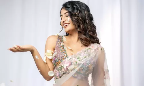 అనన్య నాగళ్ళ.. చీరలో కిల్లింగ్ హొయలు