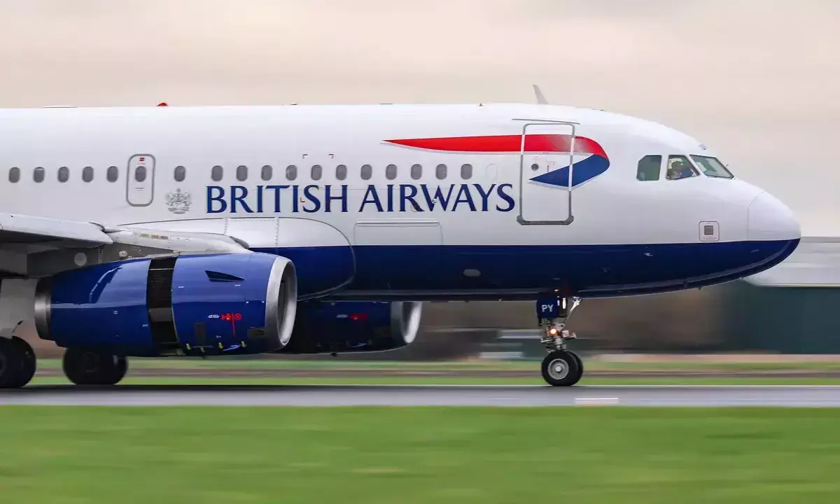 పైలెట్ అత్యుత్సాహం..విమానయాన సంస్థ దెబ్బ.. ఏం జరిగిందంటే?