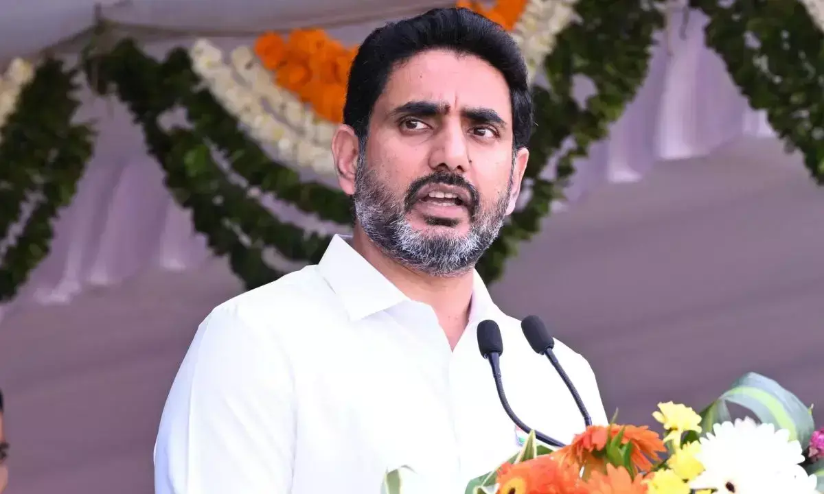 ఉచిత బ‌స్సుల్లో తిర‌గండి.. కానీ, ఇలా చేయండి:  మ‌హిళ‌ల‌కు లోకేష్ పిలుపు