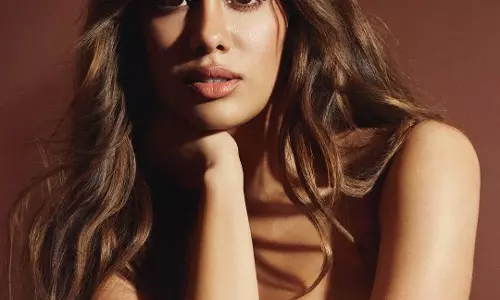 Janhvi Kapoor Is Pure Chocolate Fire