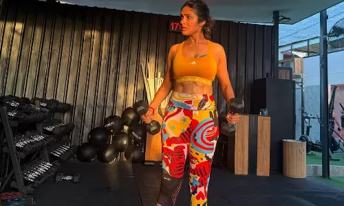 పిక్‌ టాక్ : జిమ్‌లో దివి వర్కౌట్‌