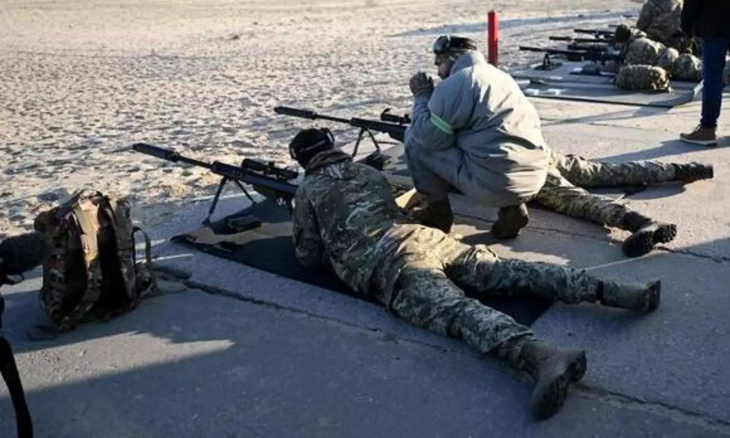 25 కేజీల రైఫిల్,  13000 అడుగుల దూరం... కాల్చి చంపడంలో వరల్డ్  రికార్డ్!